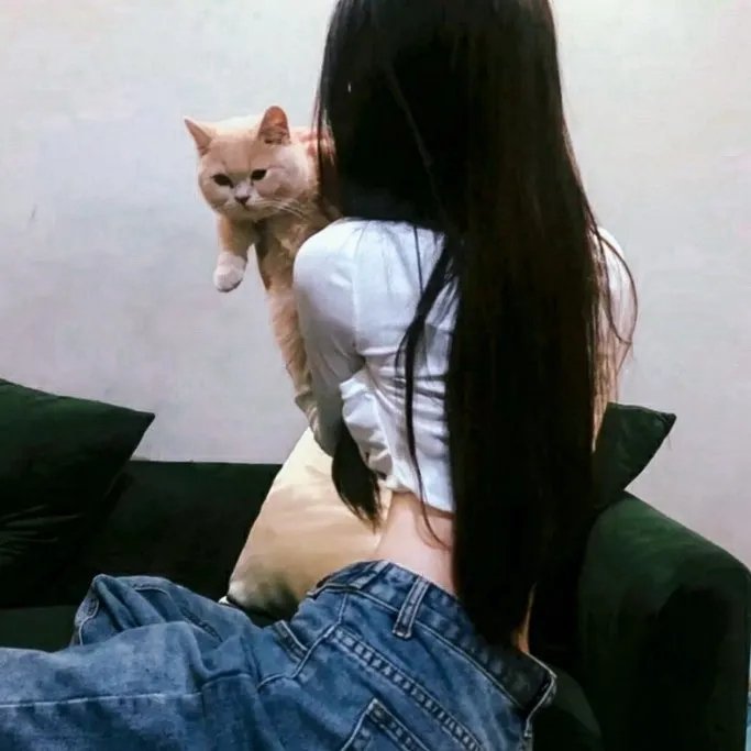 白色,红色与...